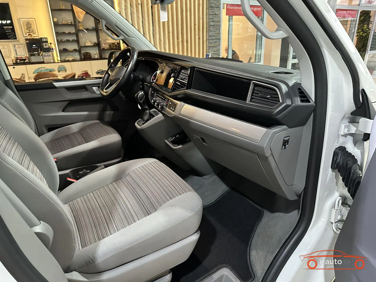 Volkswagen T6 Caravelle 2022 na predaj – fotografia 11