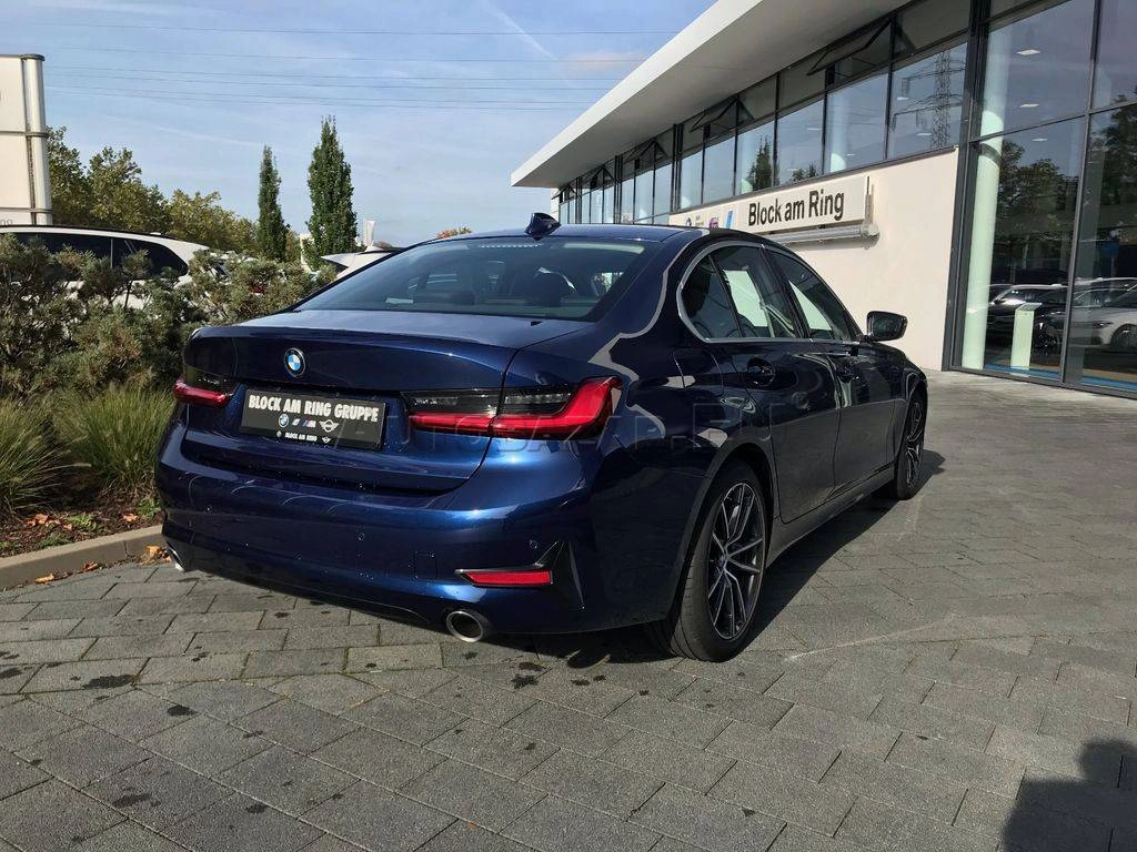 BMW Rad 3 330d A/T