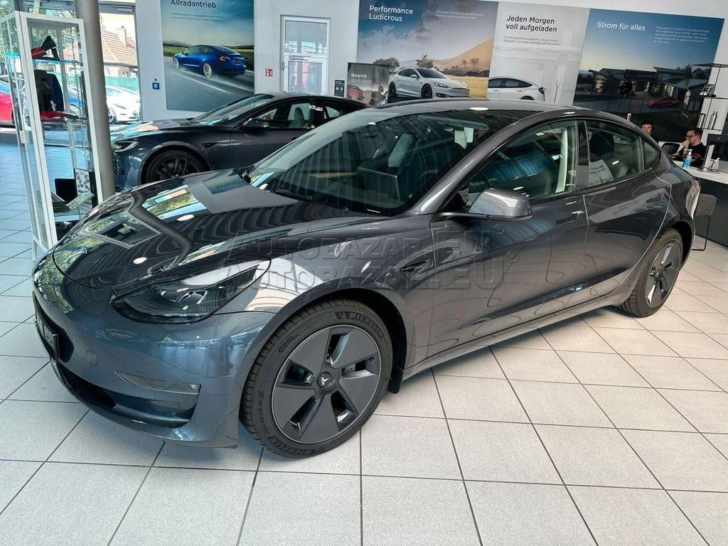 Tesla Model 3 Long Range 82kWh AWD