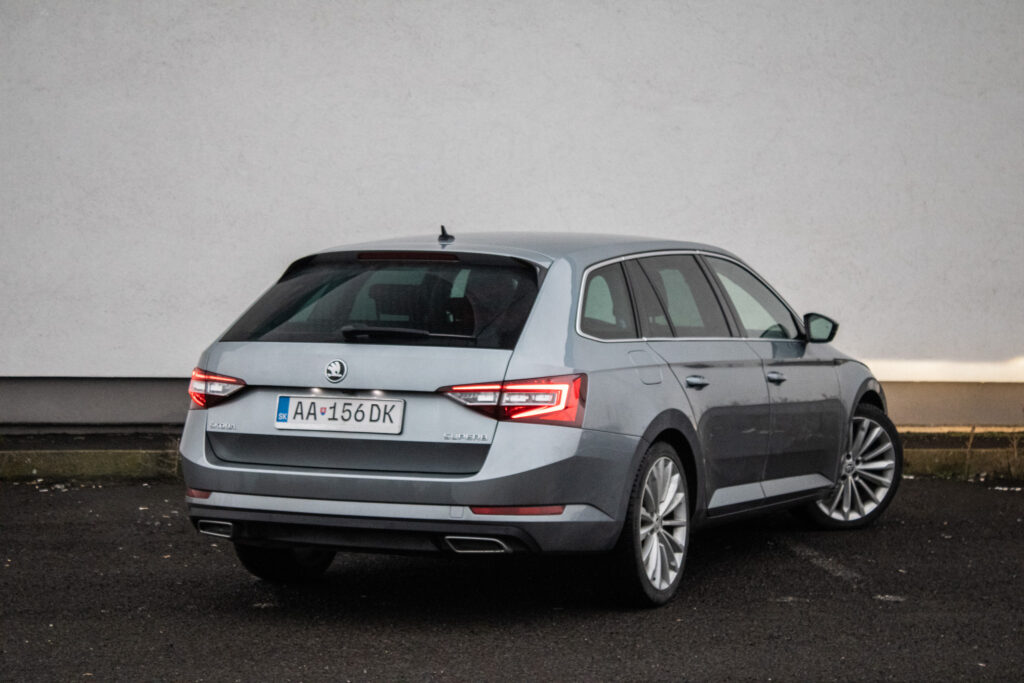 Škoda Superb Combi