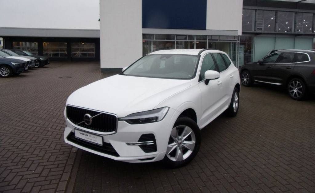Volvo XC60 B4 Momentum Pro A/T