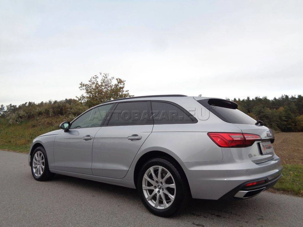 Audi A4 Avant 30 2.0 TDI  S tronic