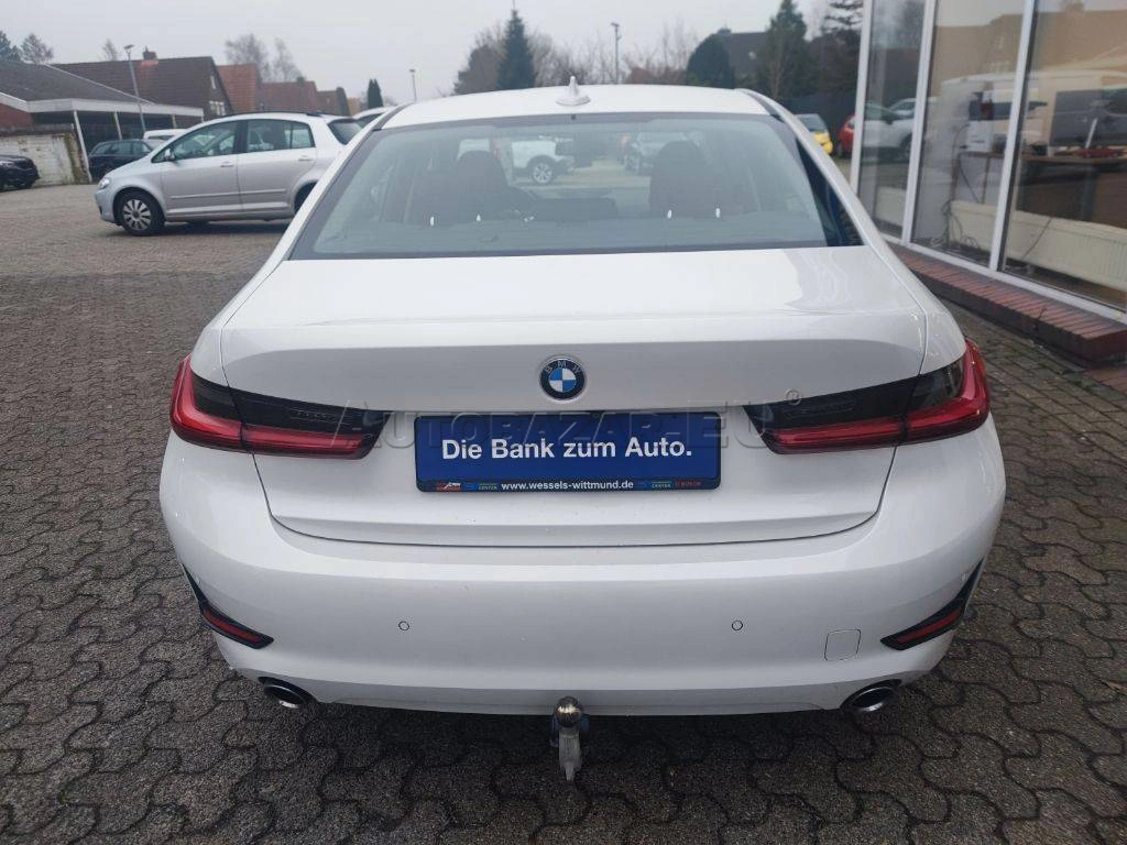 BMW Rad 3 320i xDrive A/T