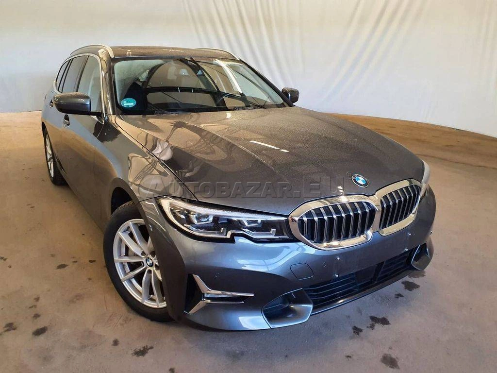 BMW Rad 3 Touring 330d  mHEV A/T