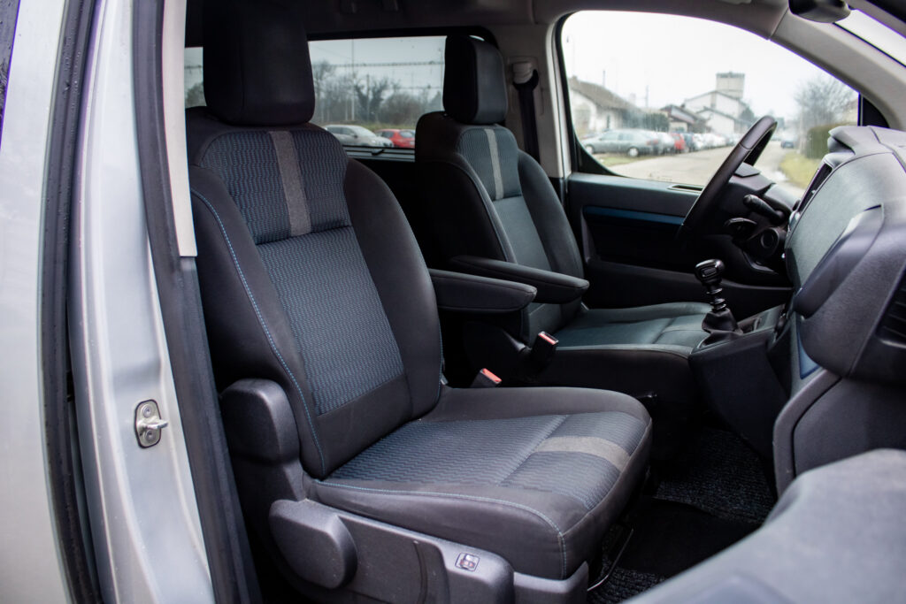 Peugeot Traveller 2018 na predaj – fotografia 23