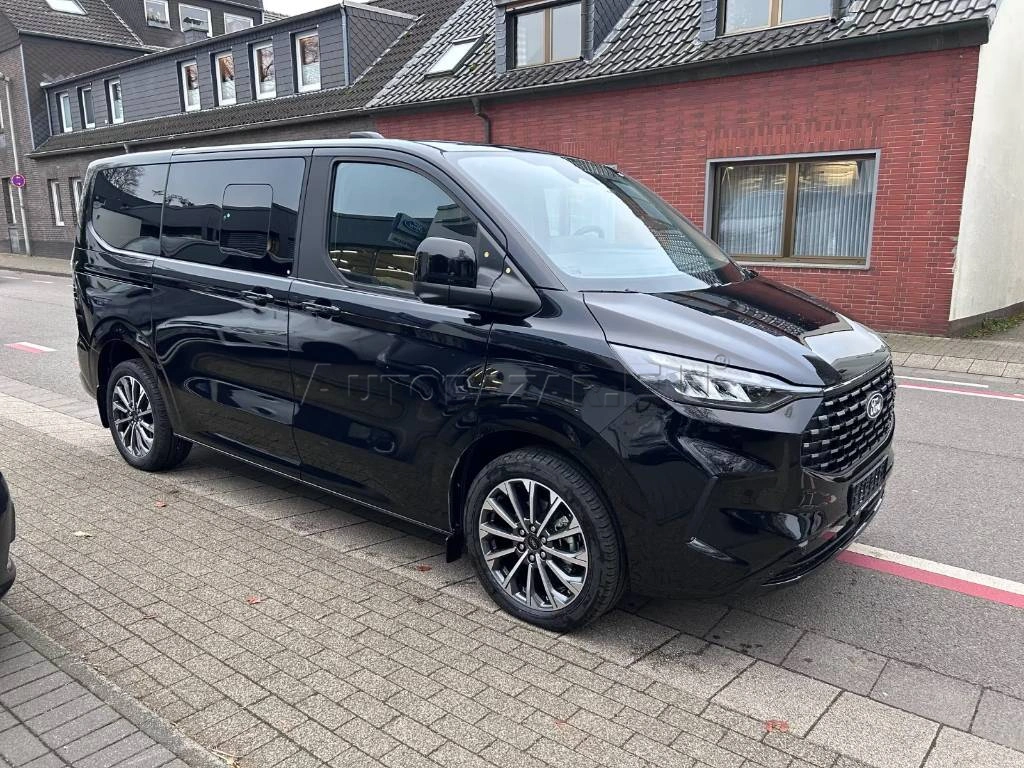 Ford Tourneo Custom L2 Titanium