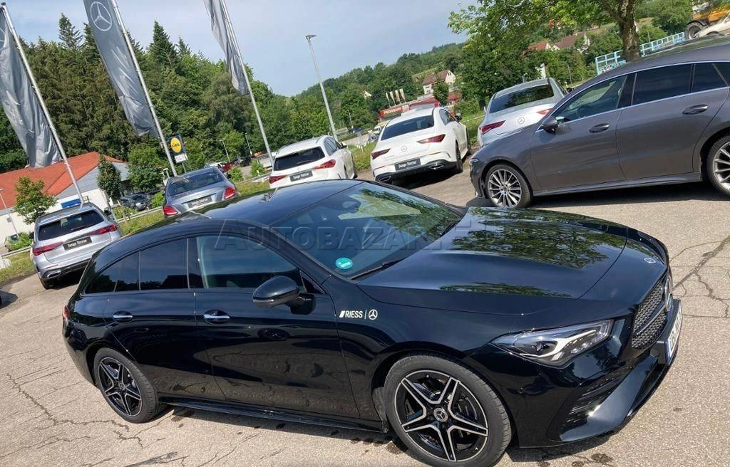 Mercedes-Benz CLA Shooting Brake SB 220 d A/T
