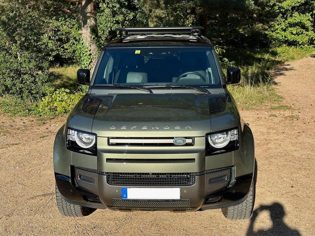 Land Rover Defender 110 3.0D I6 D250 MHEV X-Dynamic S A/T AWD