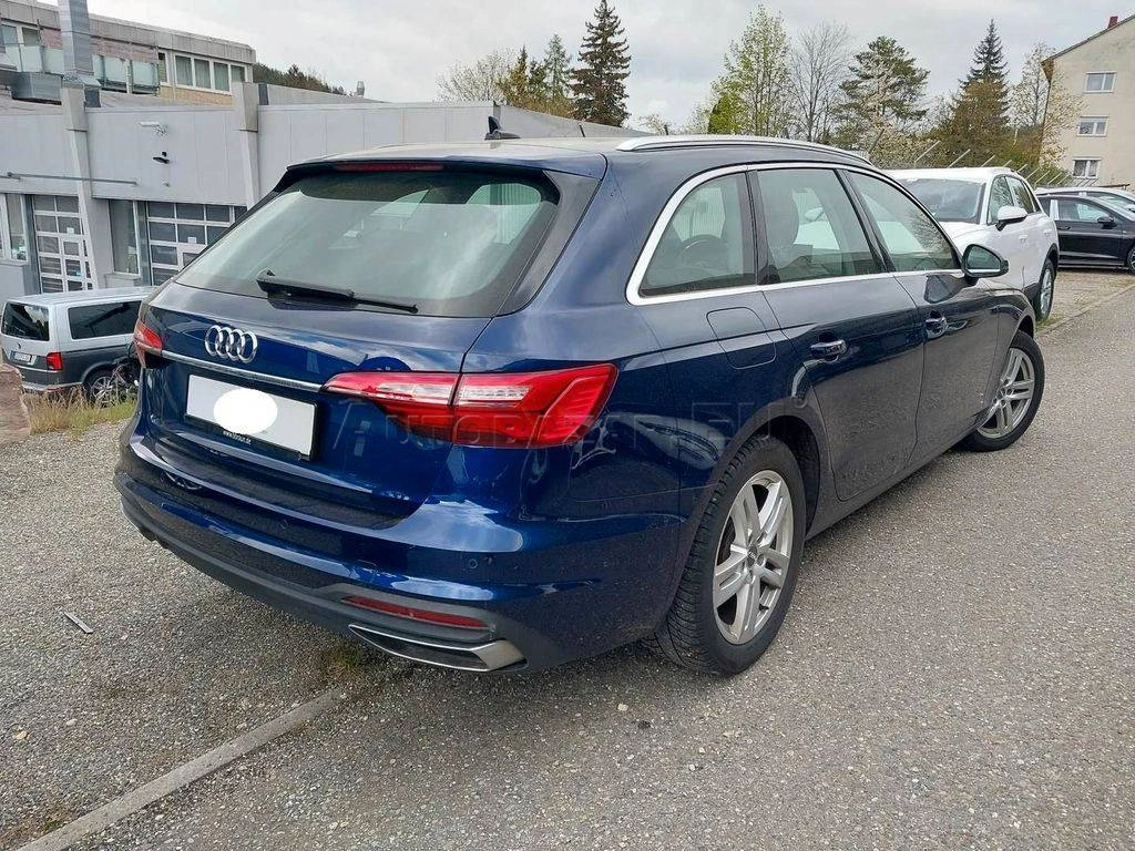 Audi A4 Avant 40 2.0 TDI  S tronic