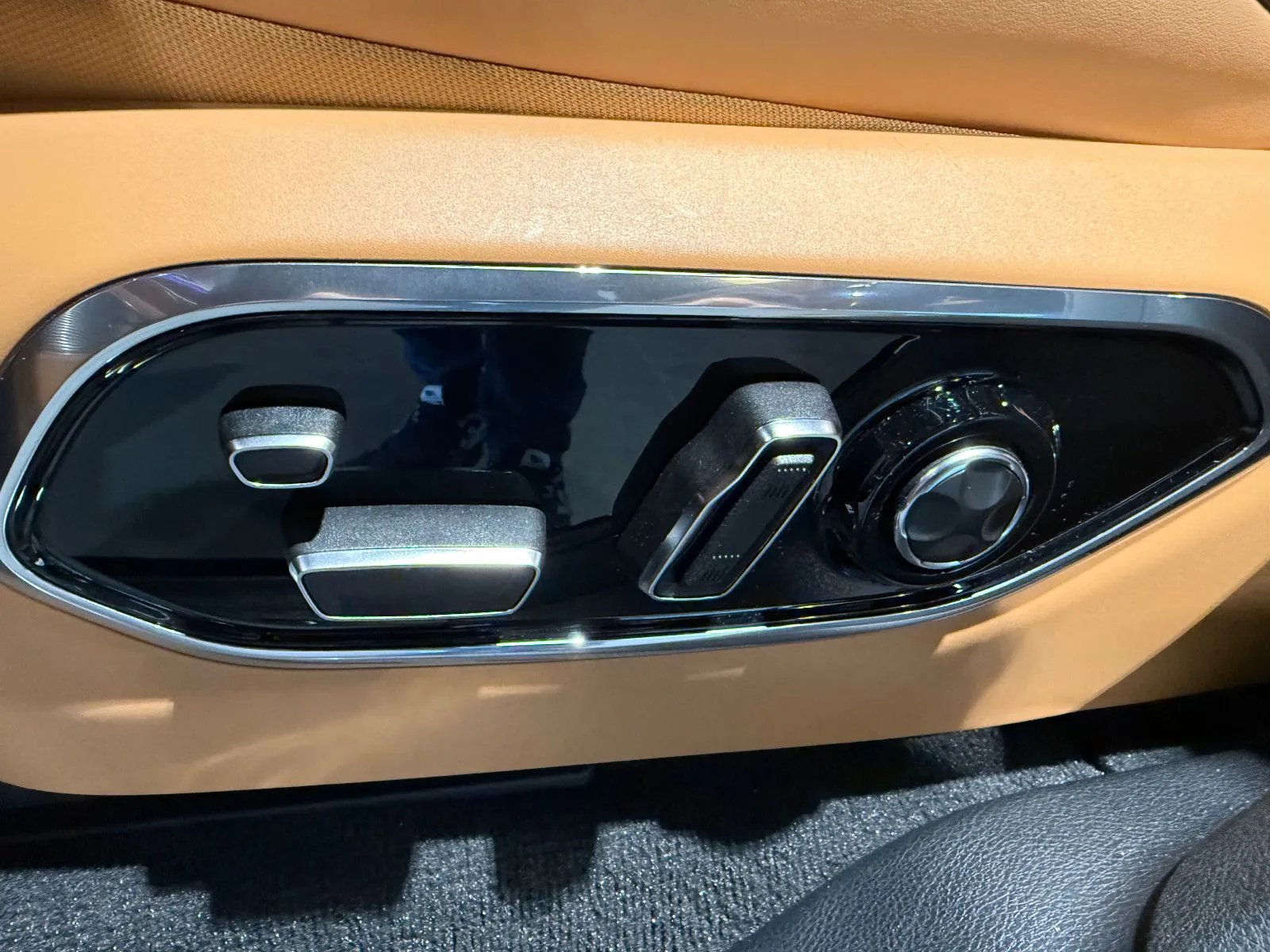 Jeep Grand Cherokee 2023 na predaj – fotografia 9