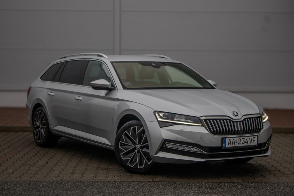 Škoda Superb Combi