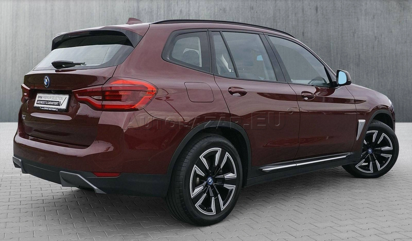 BMW iX3 A/T