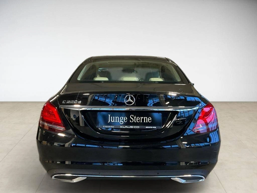 Mercedes-Benz C trieda Sedan 220 d A/T