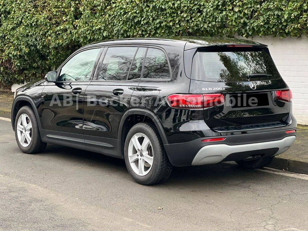 Mercedes-Benz GLB 200d A/T