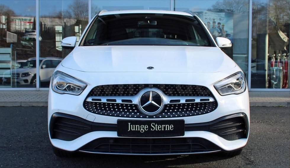 Mercedes-Benz GLA 200 d A/T