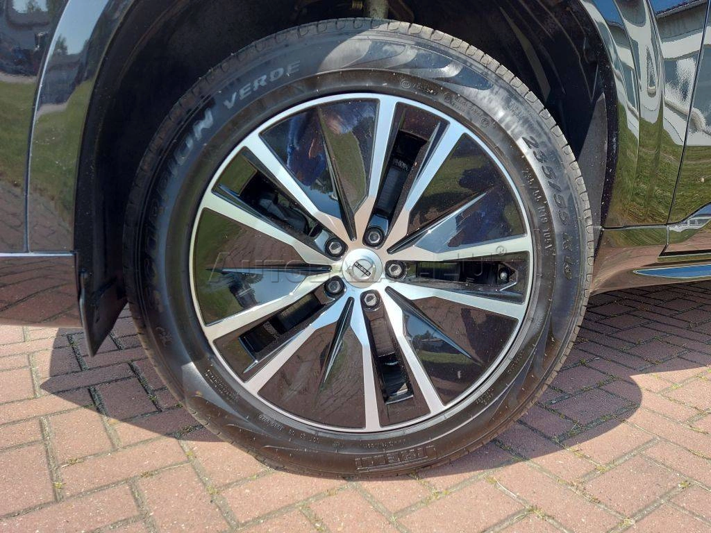 Volvo XC90 XC 90 D5 235k Drive-E Momentum AWD A/T