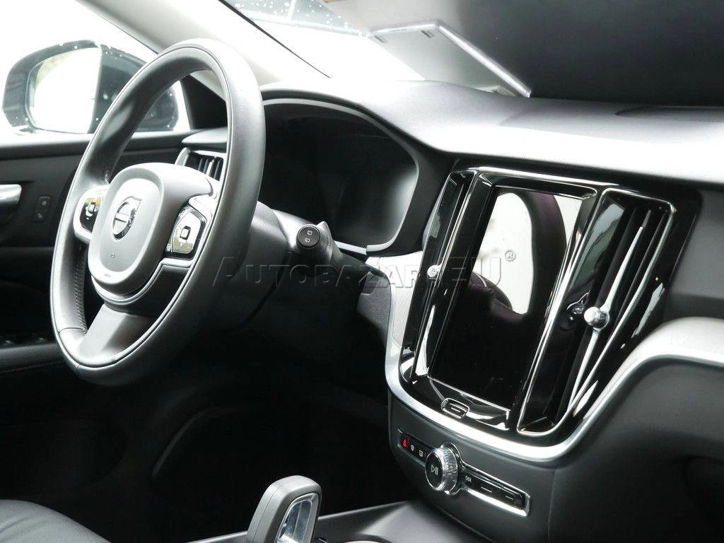 Volvo V60 CC B4 mHEV Cross Country  A/T AWD