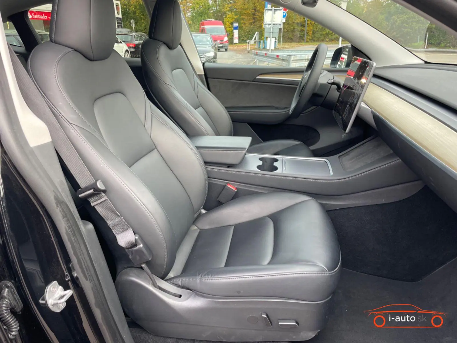Tesla Model Y 2023 na predaj – fotografia 13