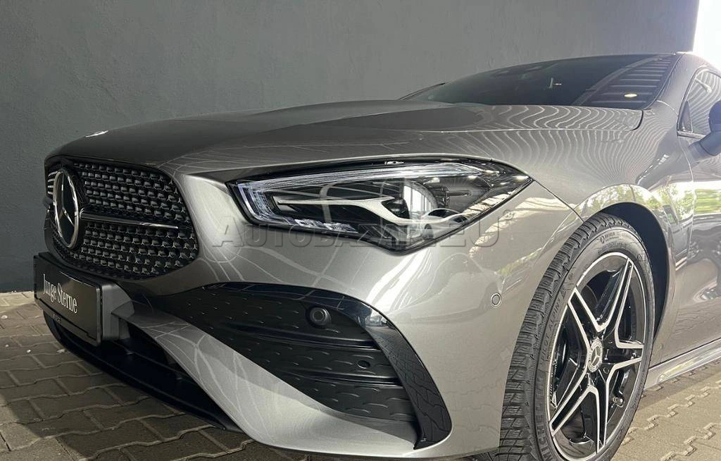 Mercedes-Benz CLA Shooting Brake SB 220 d A/T