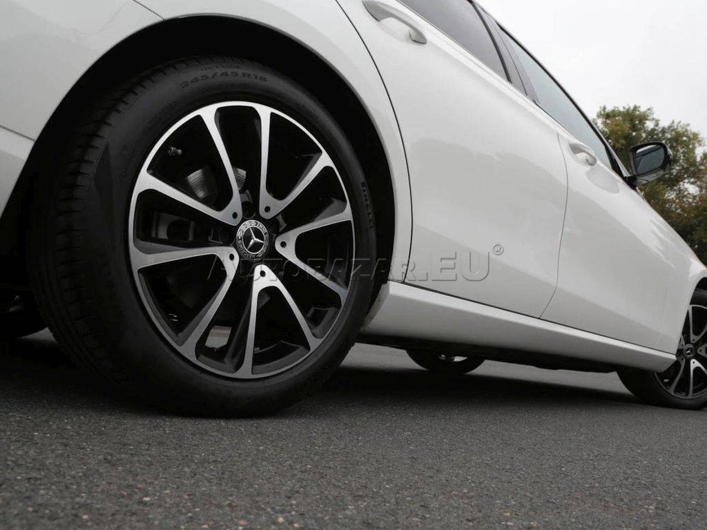 Mercedes-Benz E trieda Kombi 300 d mHEV 4MATIC A/T