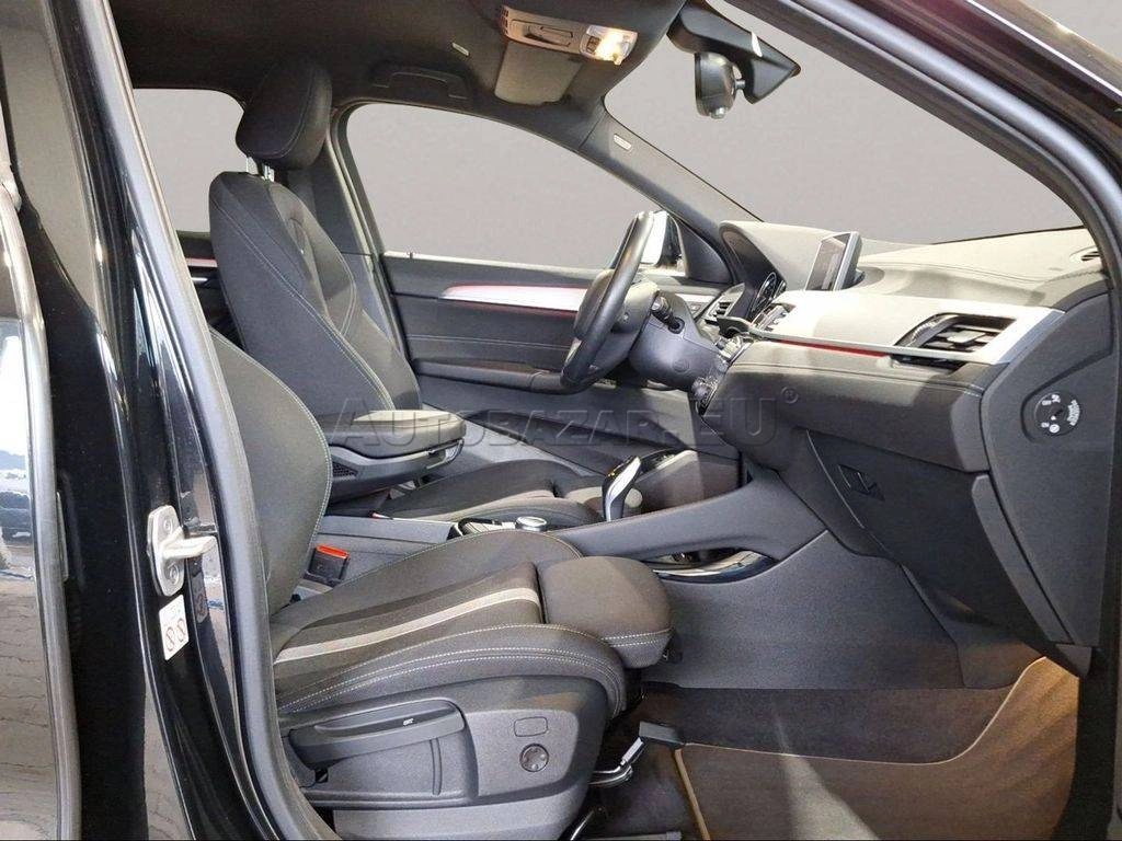 BMW X2 sDrive18d A/T