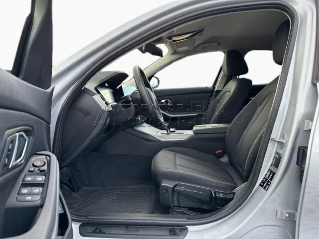 BMW rad 3 320i xDrive A/T