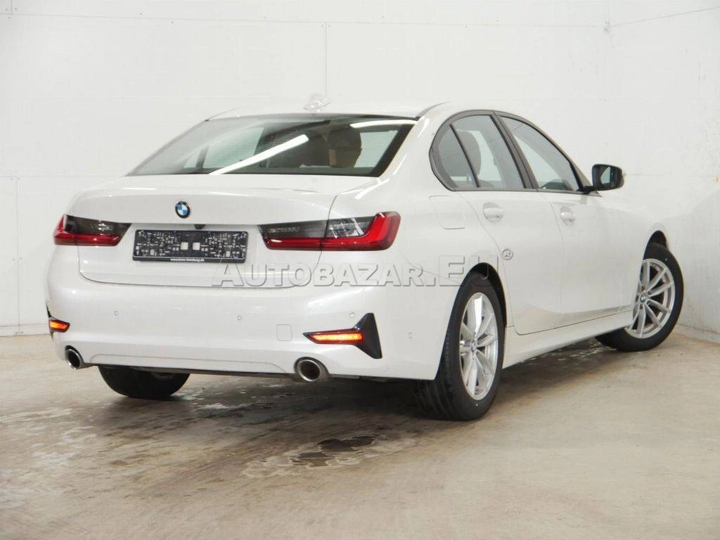 BMW Rad 3 320i A/T