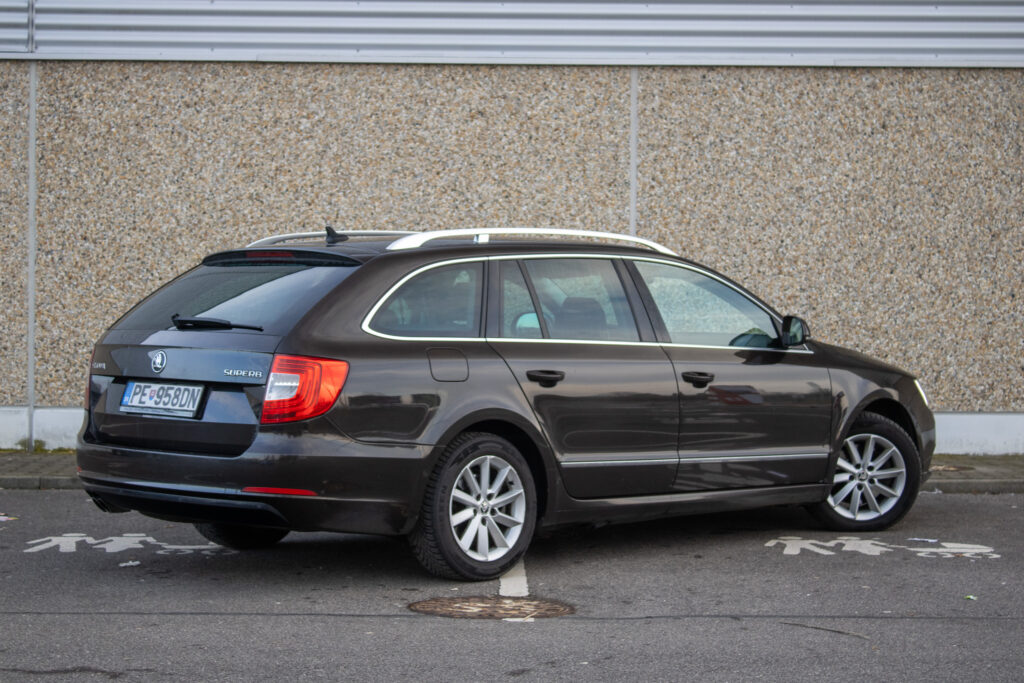 Škoda Superb Combi