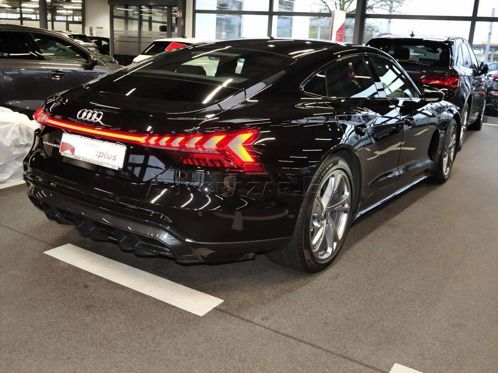 Audi E-tron GT quattro