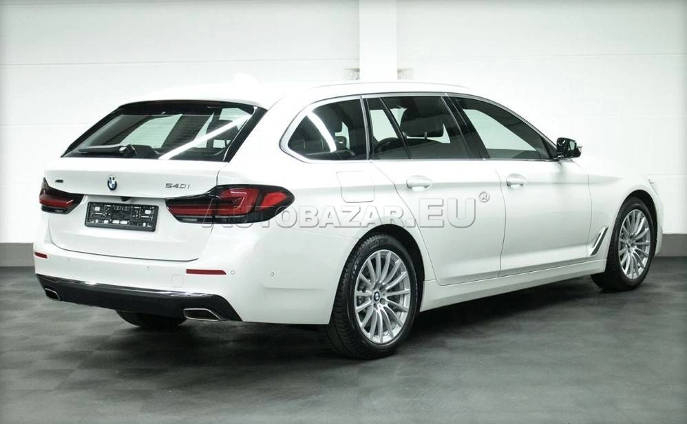 BMW Rad 5 Touring 540i mHEV xDrive A/T