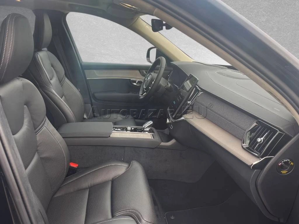 Volvo XC90 T8 AWD Recharge Ultra Dark