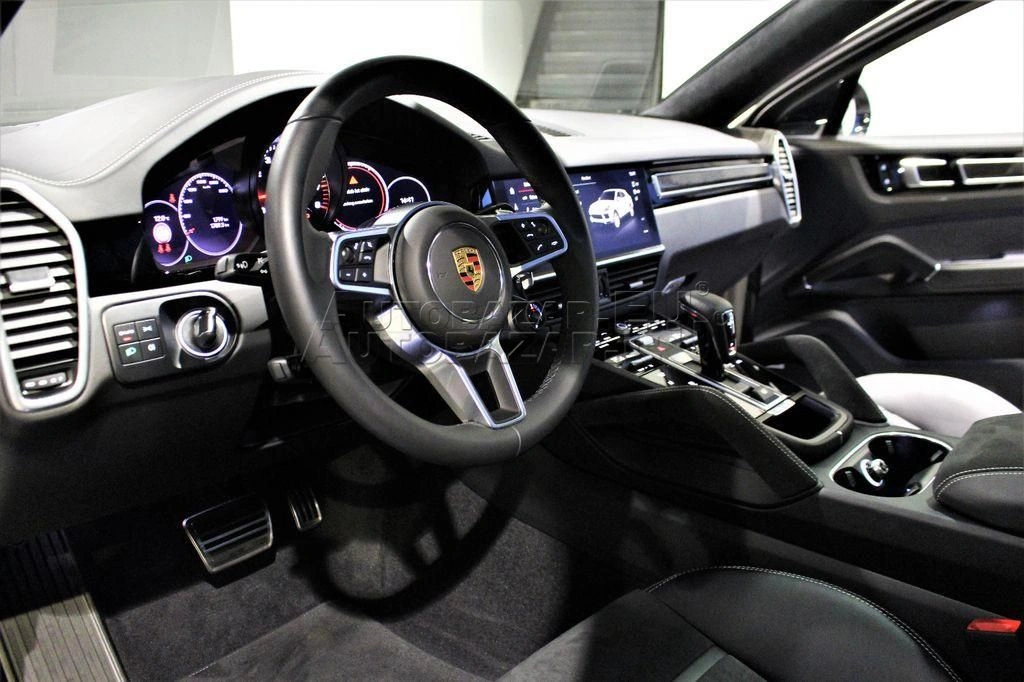 Porsche Cayenne Coupe GTS 4x4 A/T