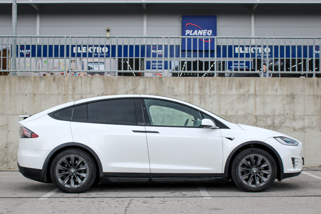 Tesla ModelX