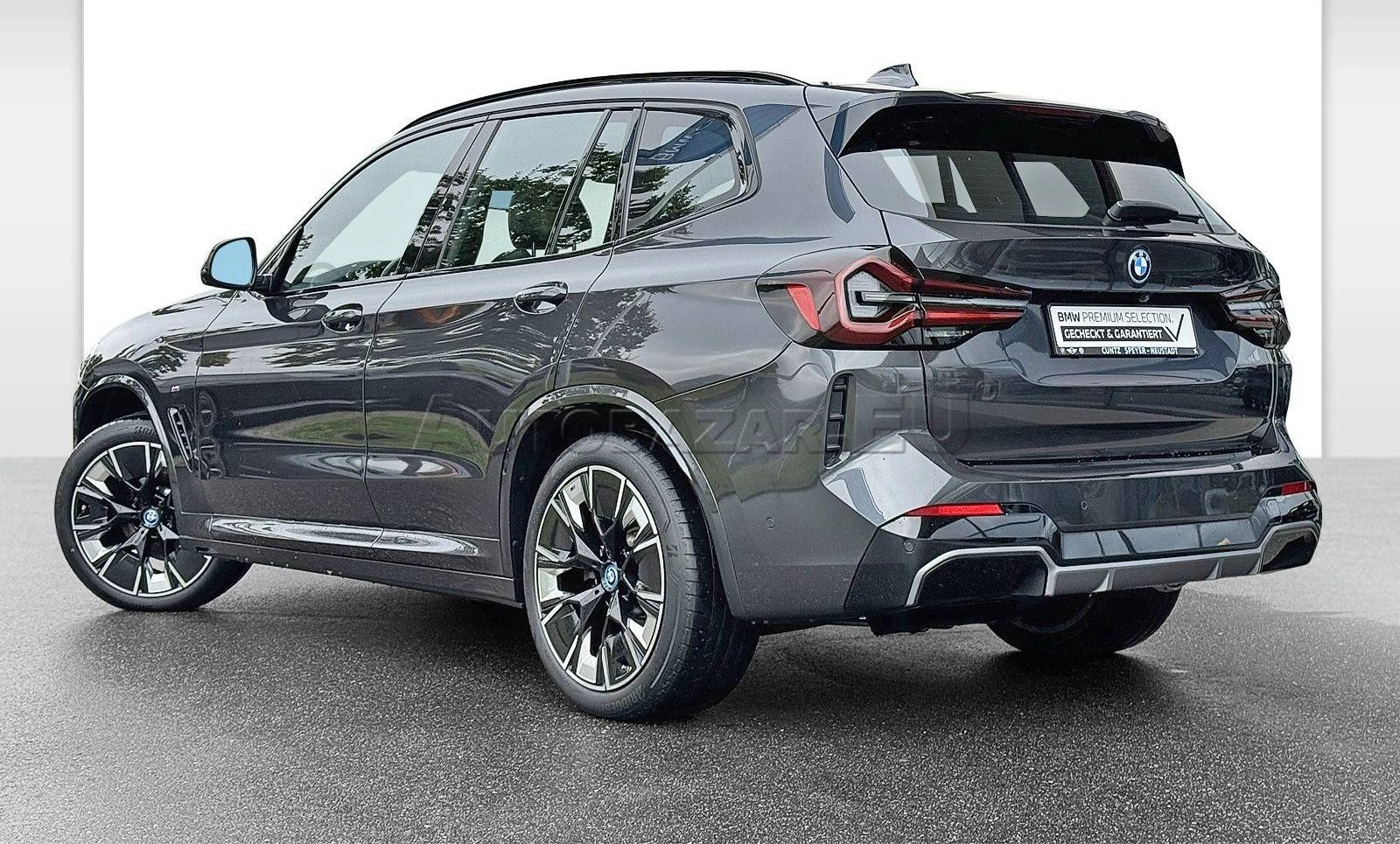 BMW iX3 A/T