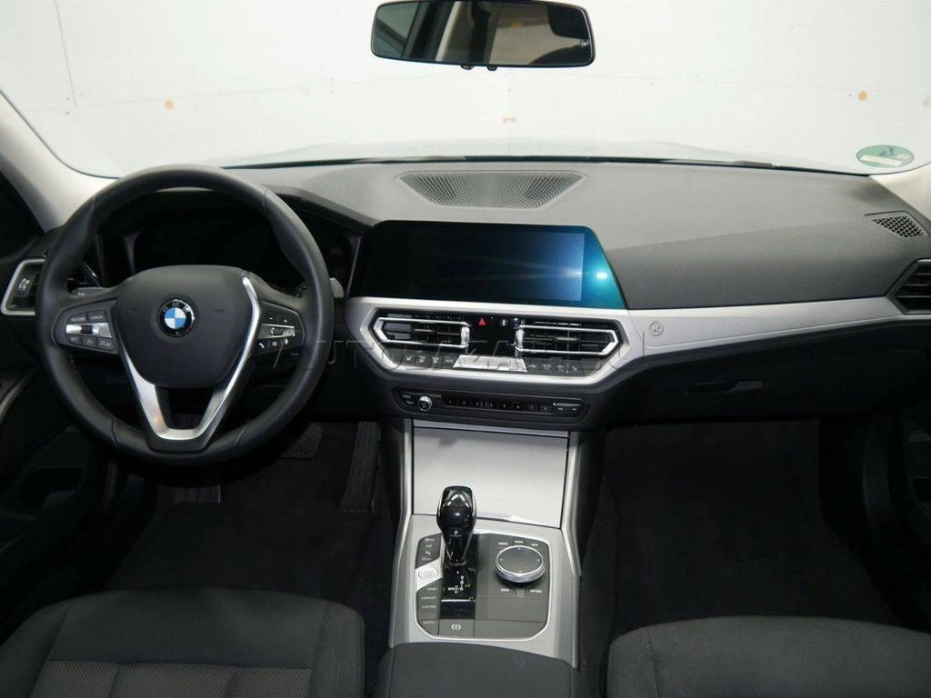 BMW Rad 3 320d mHEV A/T