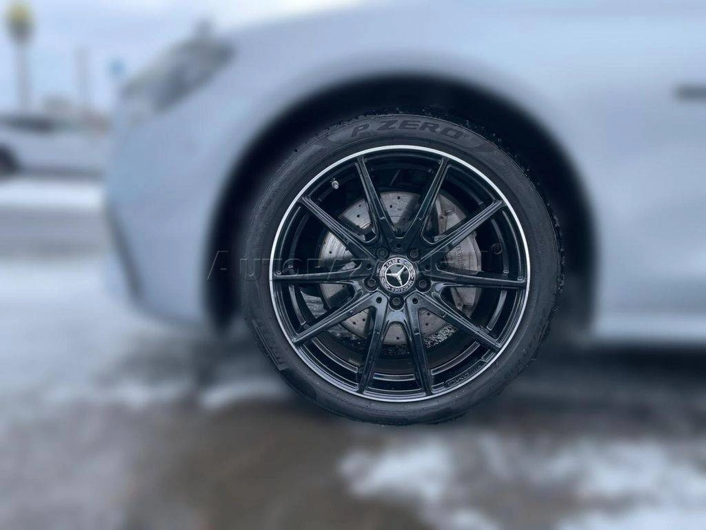 Mercedes-Benz E trieda Sedan 300 d mHEV 4MATIC A/T