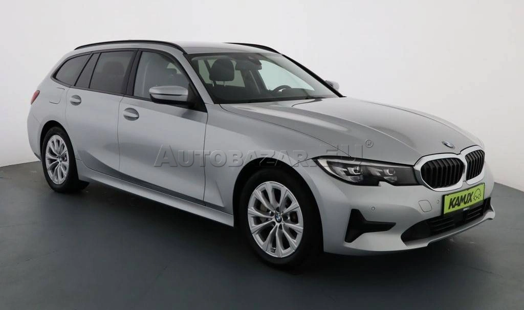 BMW Rad 3 Touring 330d  A/T