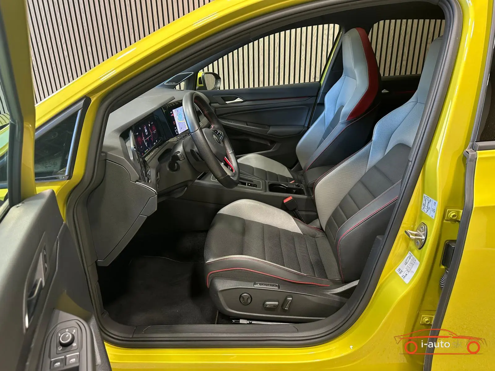 Volkswagen Golf 2021 na predaj – fotografia 10