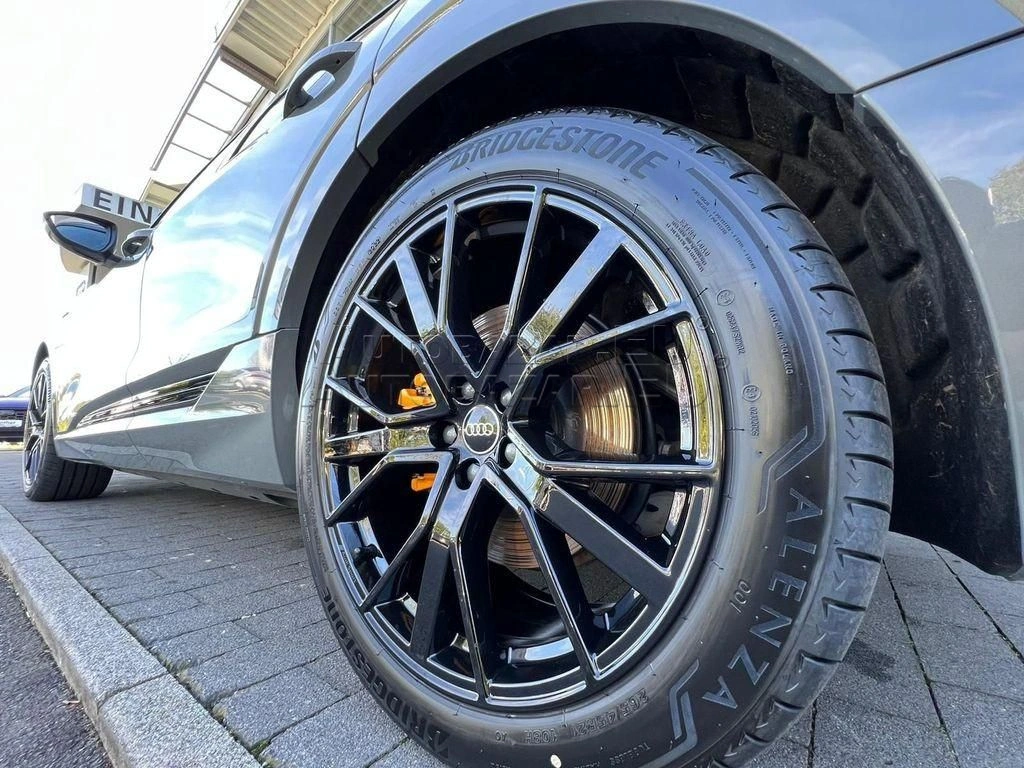 Audi e-tron 50 quattro Sportback S line