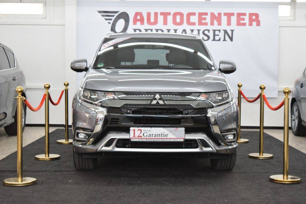 Mitsubishi Outlander PHEV Plus Spirit 4WD A/T