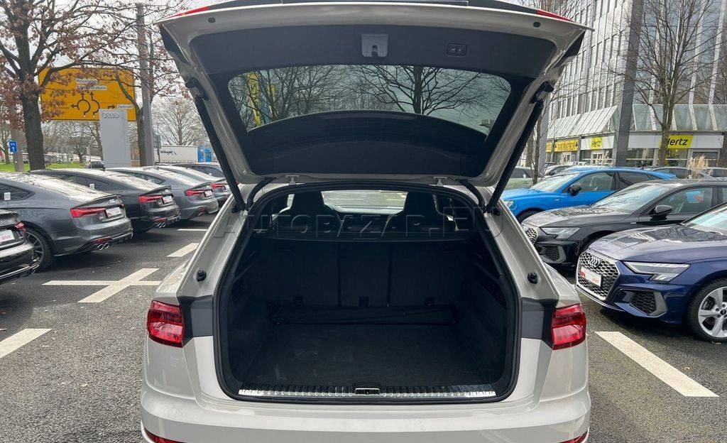 Audi Q8 SQ8 TFSI mHEV quattro tiptronic