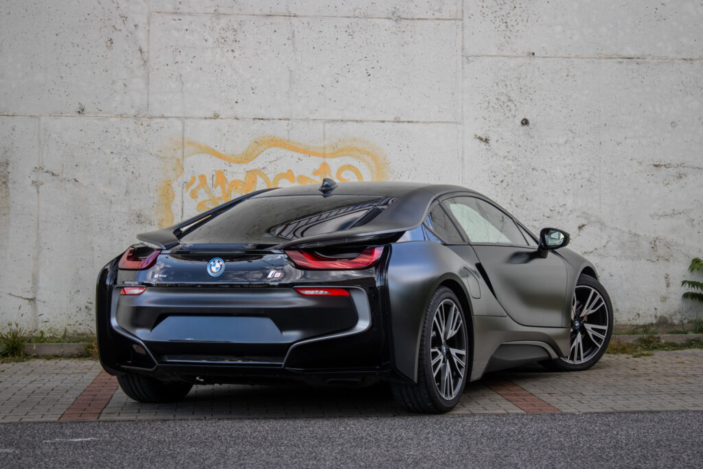 BMW i8