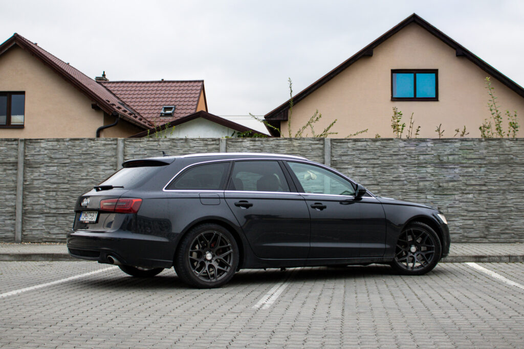 Audi A6 Avant