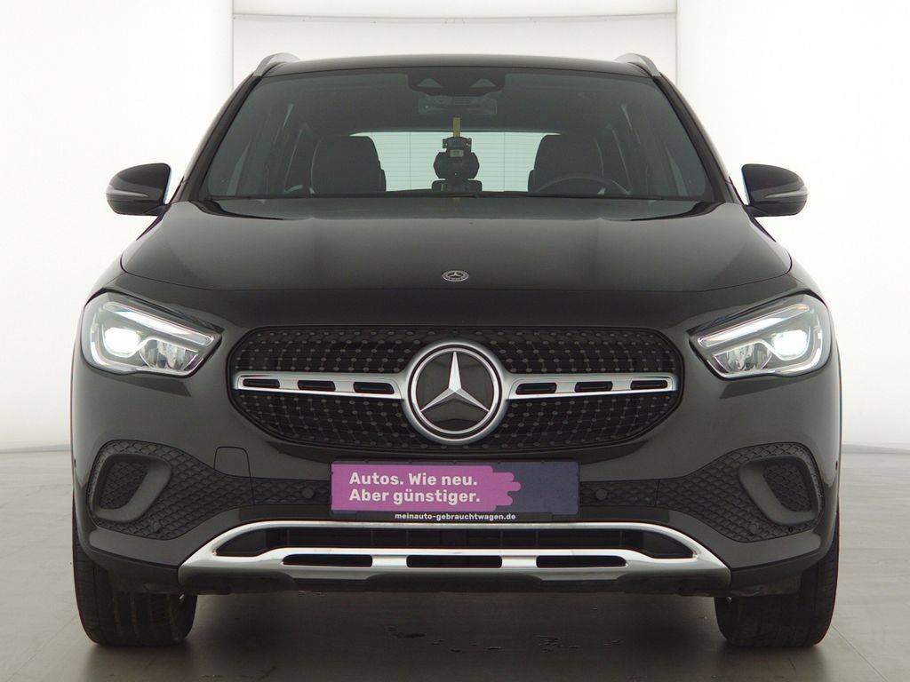 Mercedes-Benz GLA 200 d A/T