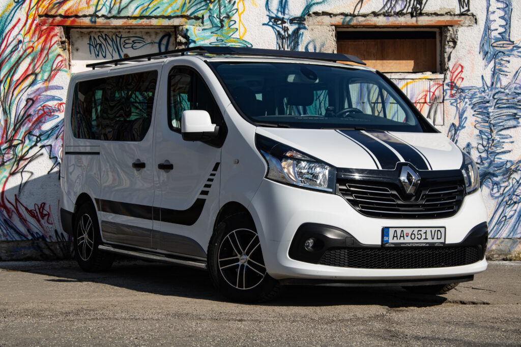 Renault Trafic Minibus