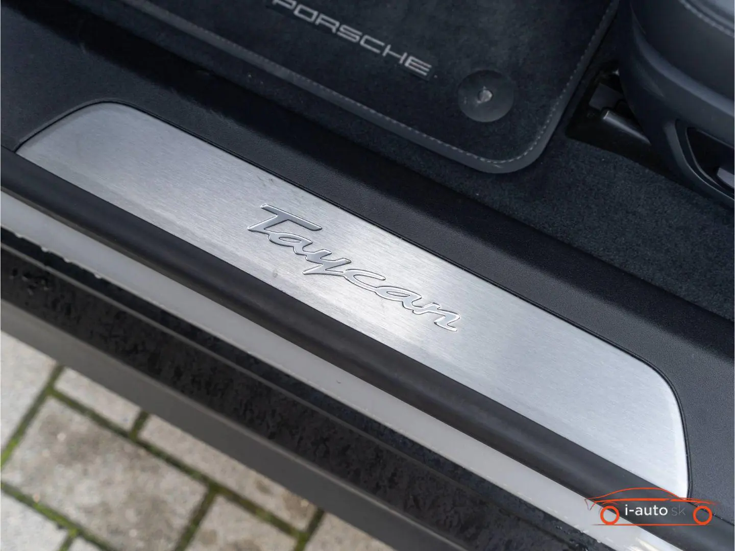 Porsche Taycan 2025 na predaj – fotografia 41