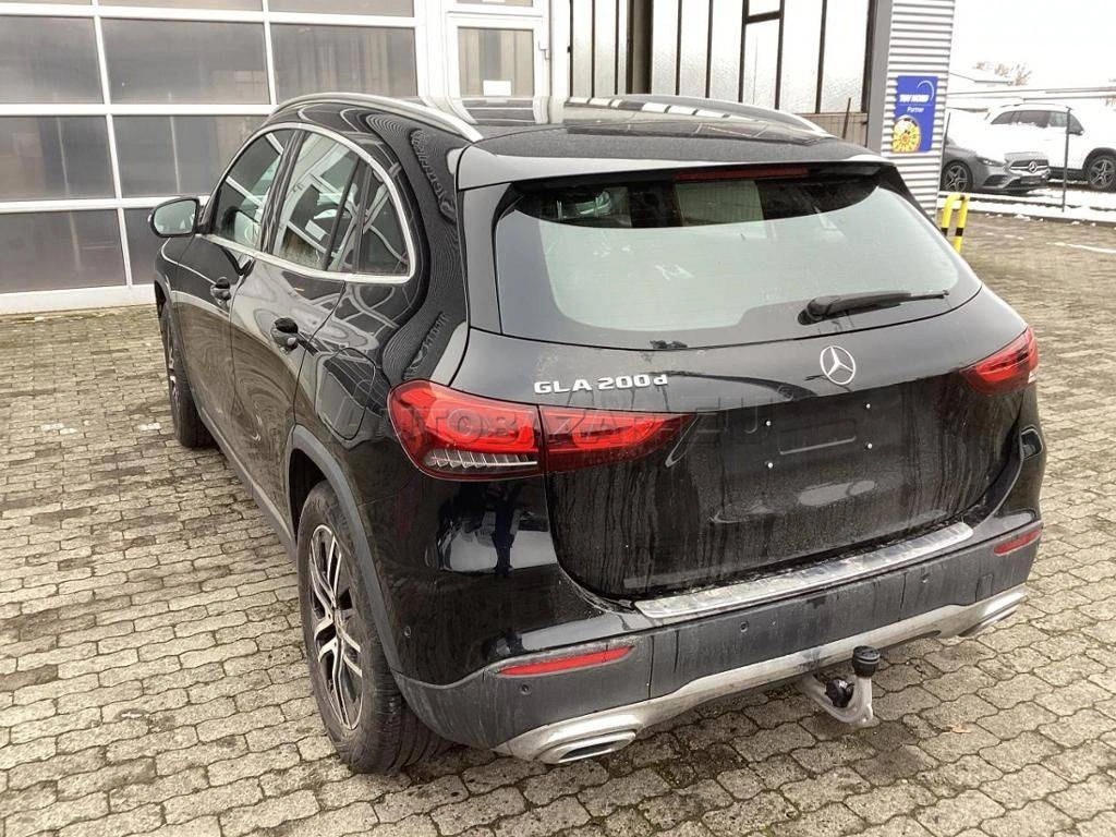 Mercedes-Benz GLA 200 d A/T