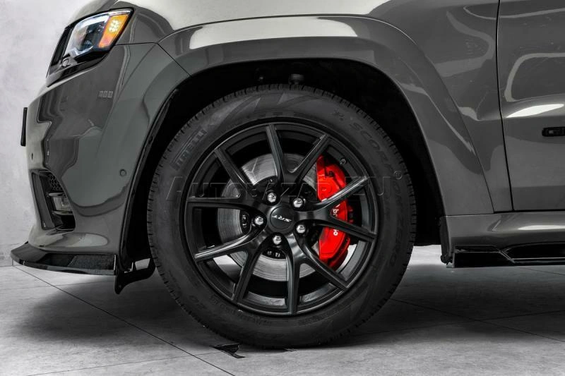 Jeep Grand Cherokee 6,4 SRT 468PS  Pano