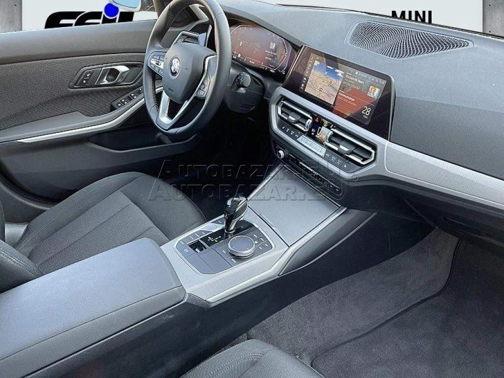 BMW rad 3 Touring 330i Touring xDrive A/T