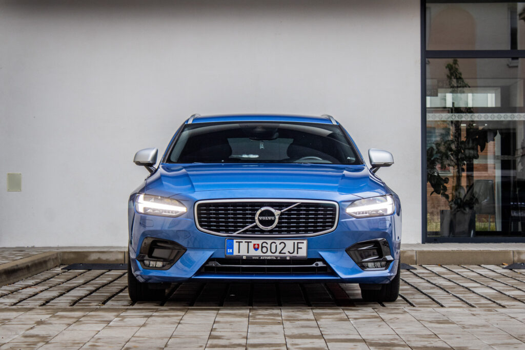 Volvo V90